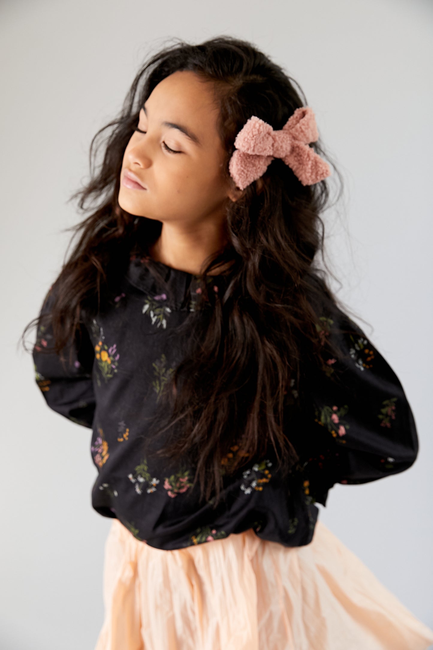 SILHOUETTE BOUCLE BOW CLIP - KNOT Hairbands