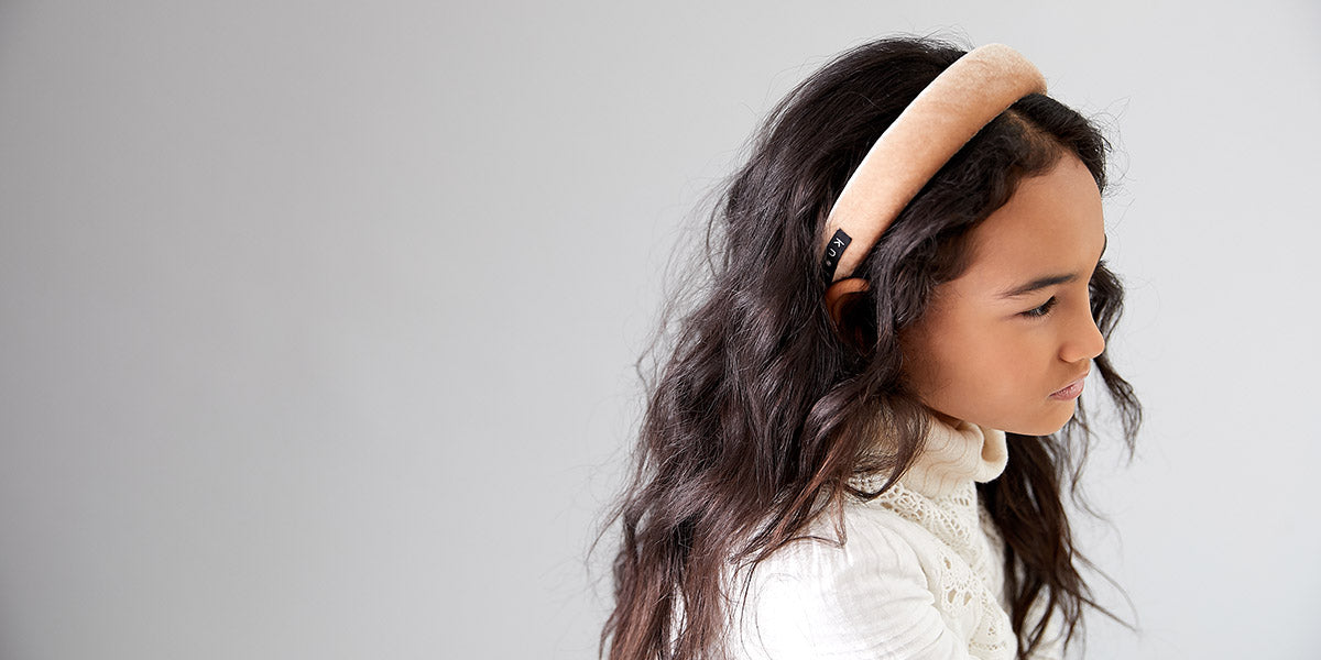 PORTRAIT VELVET HEADBAND
