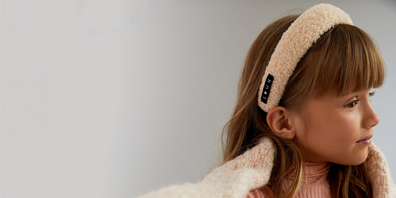 SILHOUETTE BOUCLE COLLECTION
