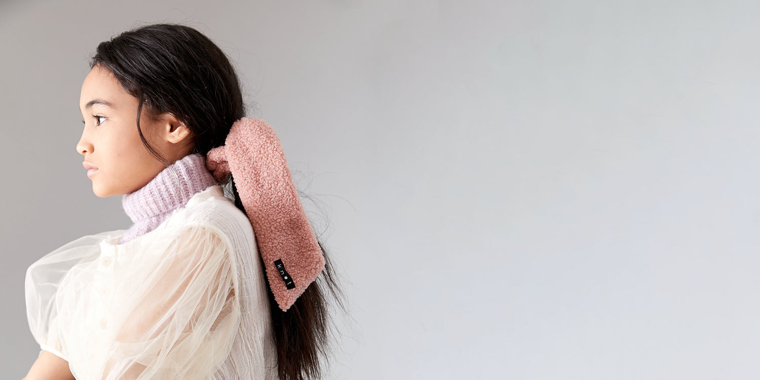 SILHOUETTE SCRUNCHIE