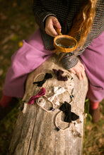 Load image into Gallery viewer, WOOLLY MINI BOW BAND - KNOT Hairbands