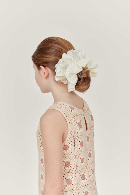 EYELET SCRUNCHIE - KNOT Hairbands