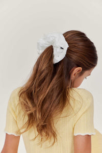 FLORAL SCRUNCHIE - KNOT Hairbands