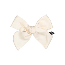 Load image into Gallery viewer, SATIN PETITE BOW - KNOT Hairbands