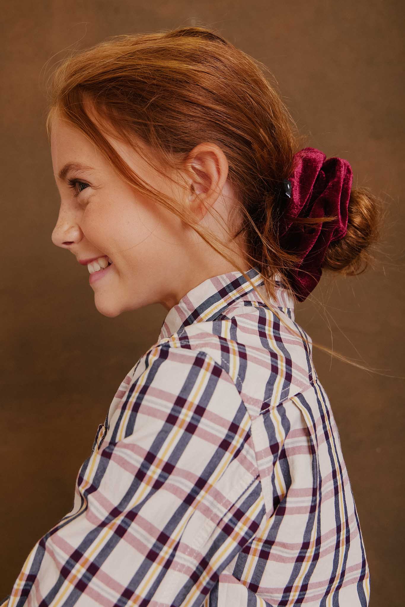 VELVET SCRUNCHIE AW23 - KNOT Hairbands