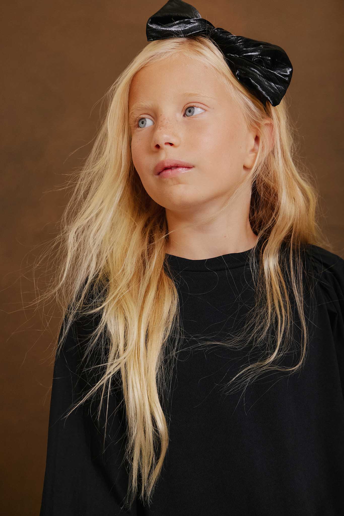 LEATHERED BOW HEADBAND AW23 - KNOT Hairbands