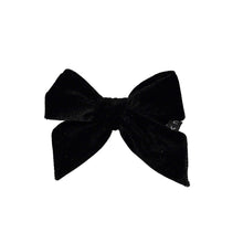 Load image into Gallery viewer, VELVET BOW CLIP AW23 - KNOT Hairbands