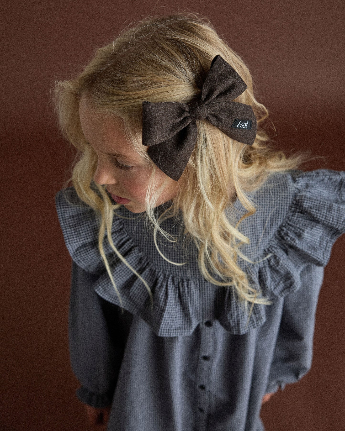 FEATHER FELT SHORT BOW CLIP