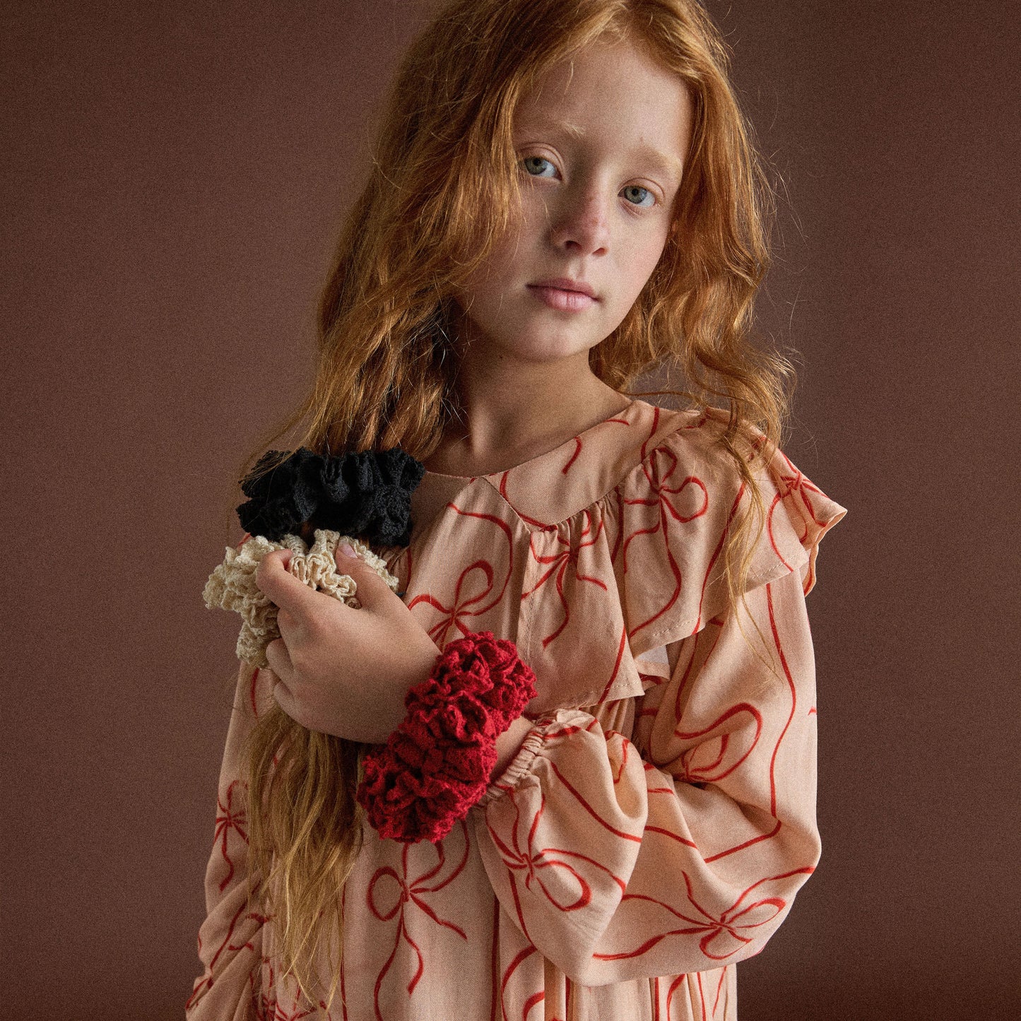RUFFLE SCRUNCHIE