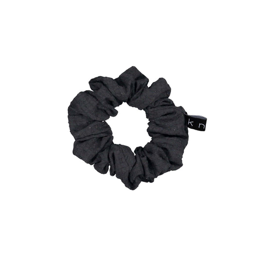 SEERSUCKER PETITE SCRUNCHIE - KNOT Hairbands
