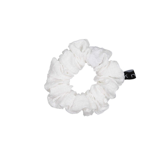 SEERSUCKER PETITE SCRUNCHIE - KNOT Hairbands