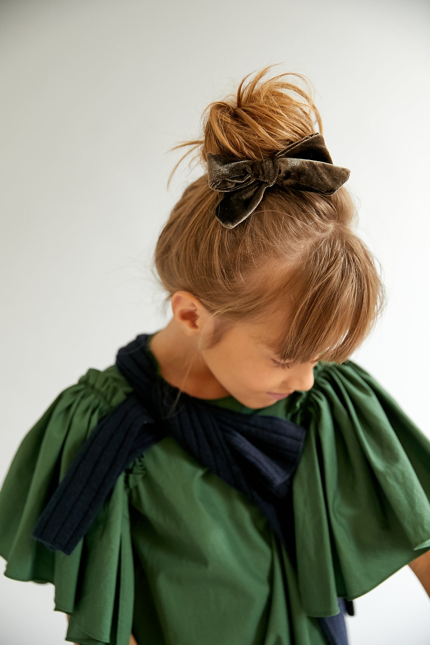 PORTRAIT VELVET BOW CLIP - KNOT Hairbands