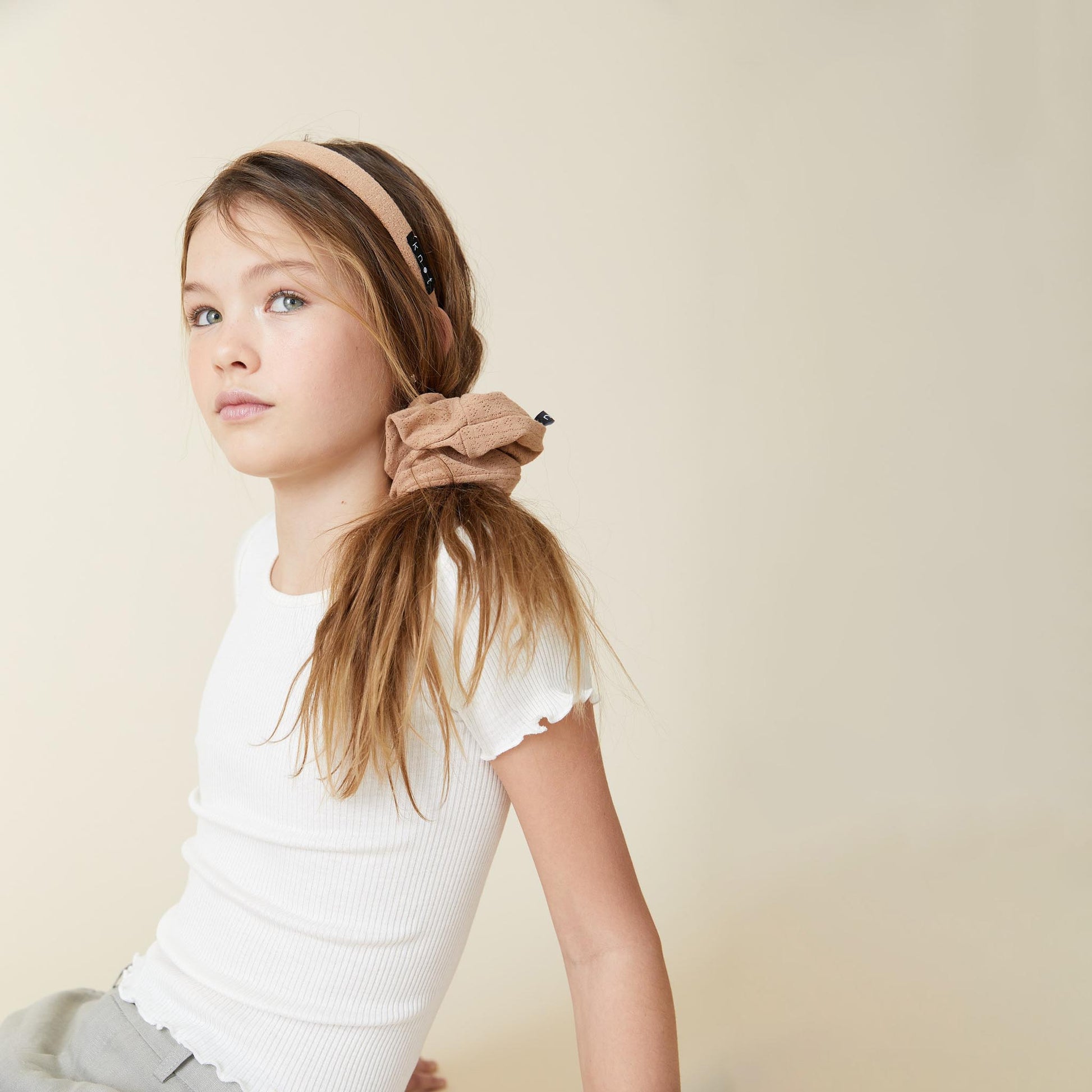 PETAL SCRUNCHIE - KNOT Hairbands