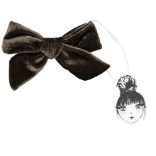 Load image into Gallery viewer, PORTRAIT VELVET BOW CLIP - KNOT Hairbands