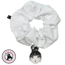Load image into Gallery viewer, SHAPE JUMBO SCRUNCHIE - KNOT Hairbands